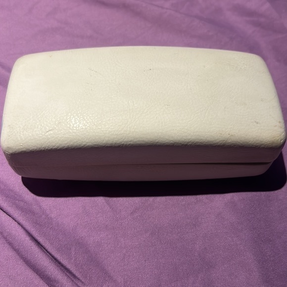 Vintage Italian made in Italy Versace Glasses case minors signs of use White - Picture 3 of 4